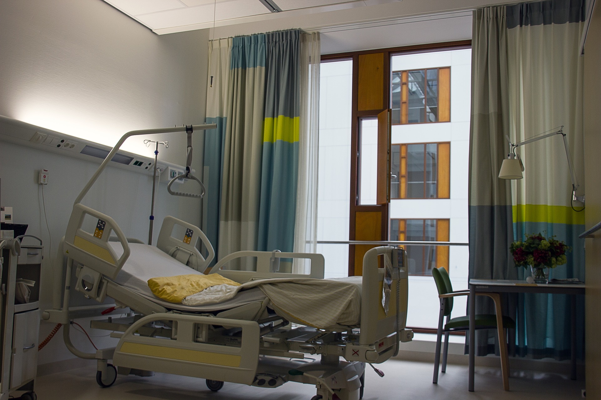 Estudo aborda como os cuidados paliativos podem reduzir gastos hospitalares