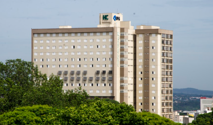 Hospital das Clínicas da Universidade Federal de Goiás conta com equipe multidisciplinar atendendo pacientes de todas as clínicas do local