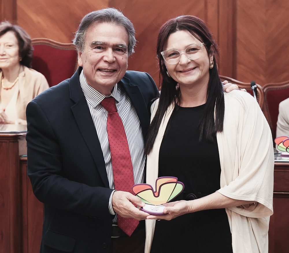 Enfermeira membra da ANCP é premiada com projeto inédito sobre doulas de fim de vida